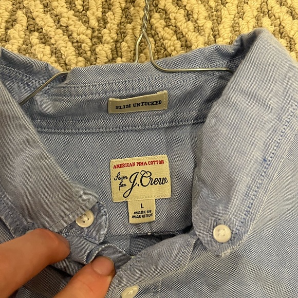 Mens J - Crew Slim Untucked Shirt. Great condition and no stains. Worn 3-5 x - Picture 2 of 3